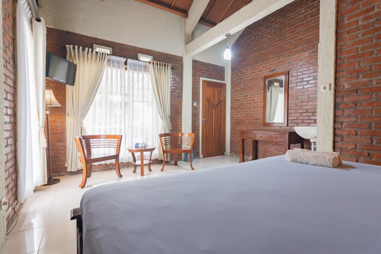 Samakta Guest House Lembang Exterior foto