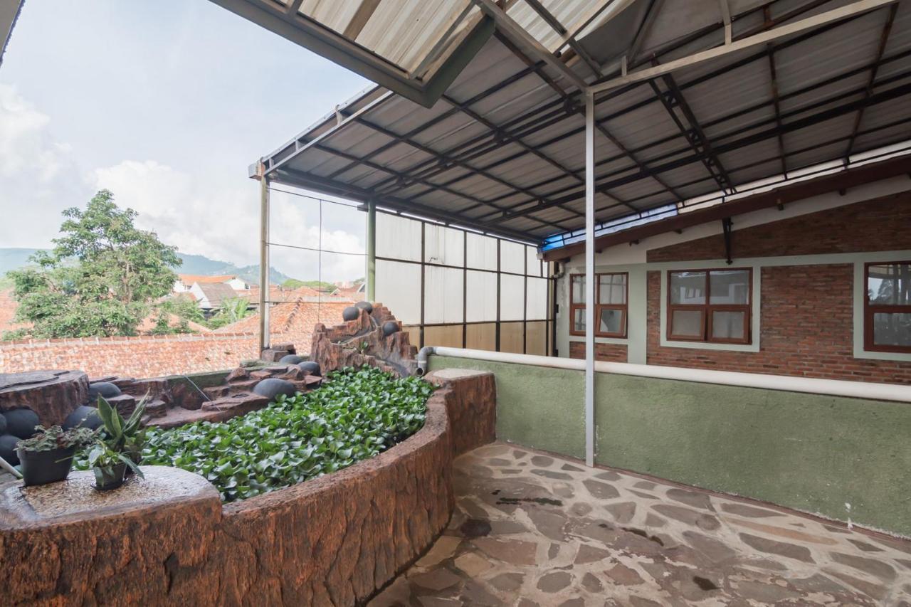 Samakta Guest House Lembang Exterior foto